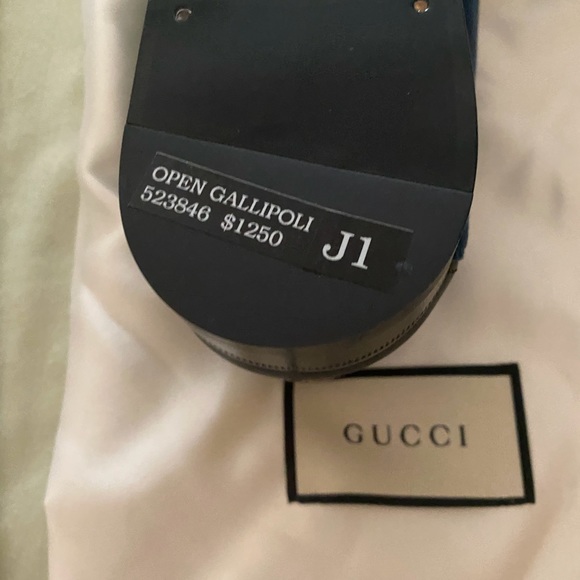 Gucci formal shoes ble never worn - Picture 9 of 10